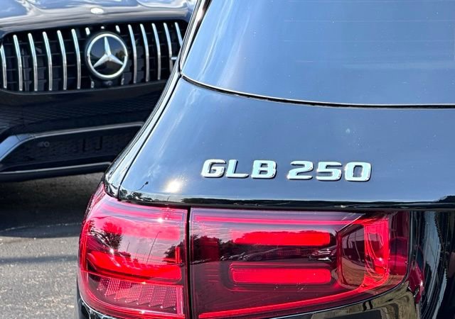 New 2026 Mercedes-Benz GLB 250 4MATIC image 10