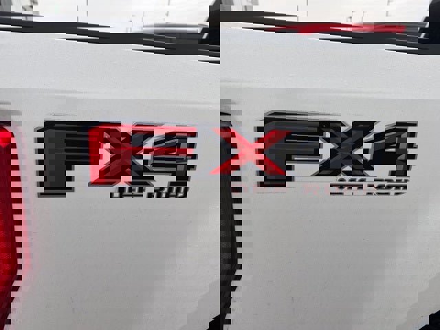 Used 2017 Ford F250 Lariat w/ Lariat Value Package image 6