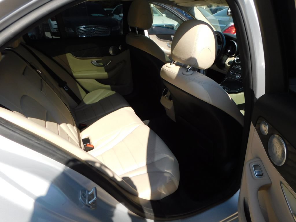 Used 2015 Mercedes-Benz C 300 Sedan image 15