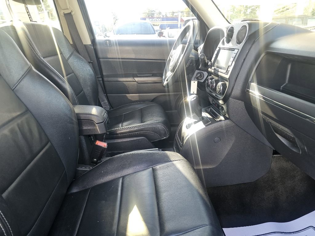 Used 2017 Jeep Patriot High Altitude image 62