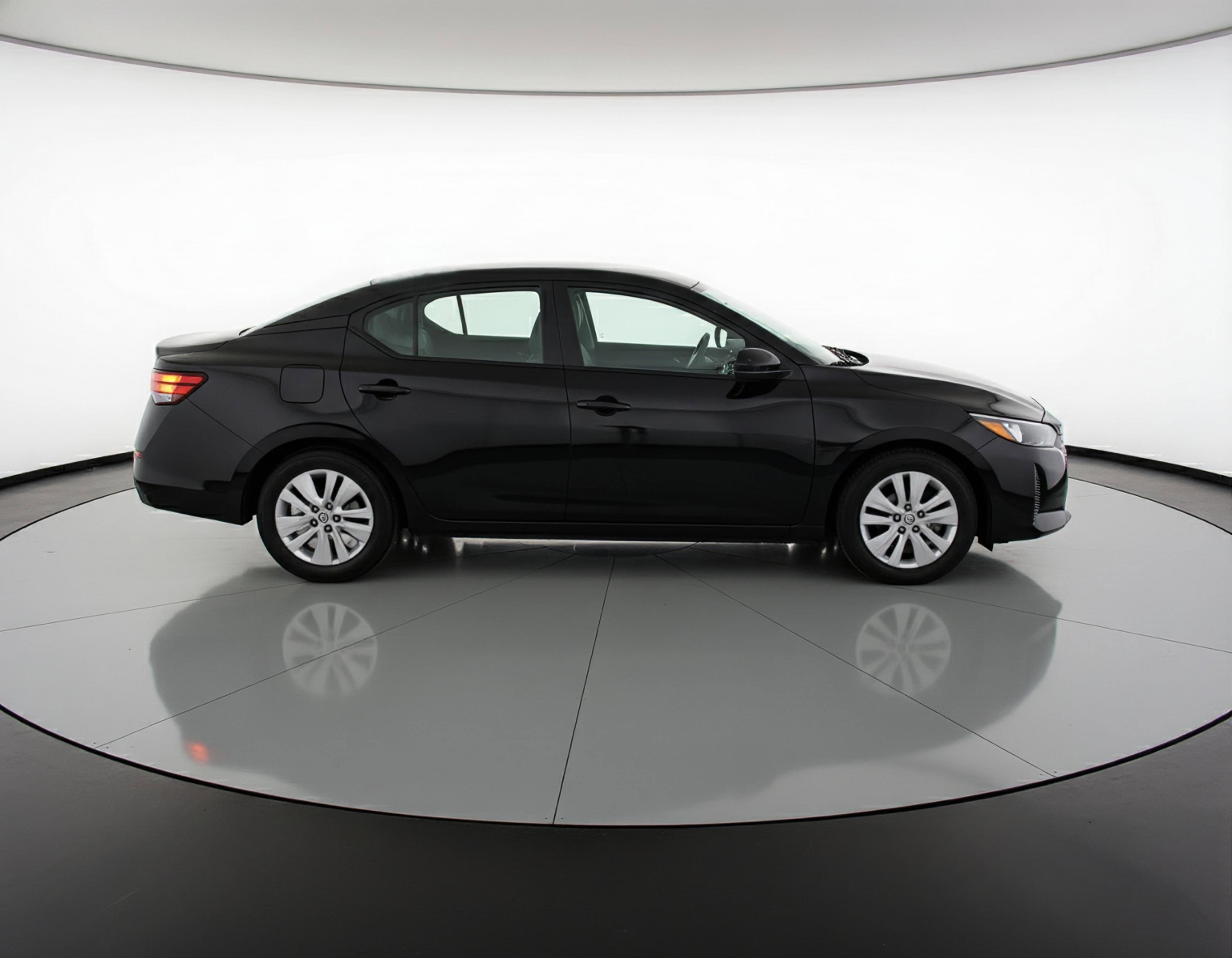 Used 2025 Nissan Sentra S image 11