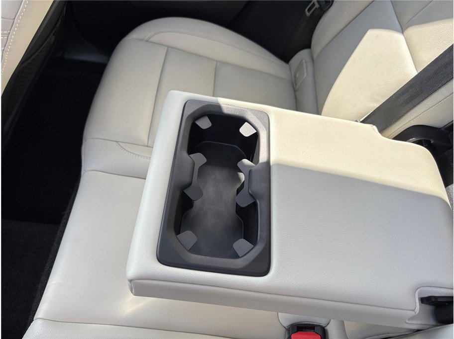 Used 2020 Volvo XC40 T5 Inscription w/ Protection Package image 40