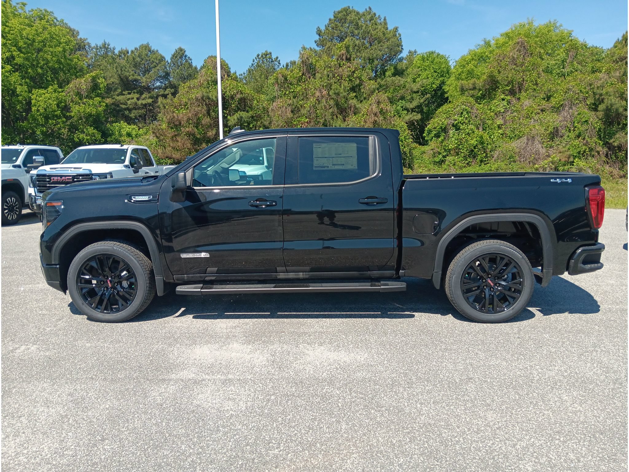 New 2026 GMC Sierra 1500 Elevation AWD/4WD image 3