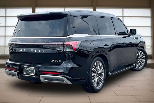 Used 2026 INFINITI QX80 Luxe w/ Cargo Package AWD/4WD image 2