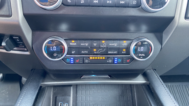 Used 2021 Ford Expedition XLT AWD/4WD image 17