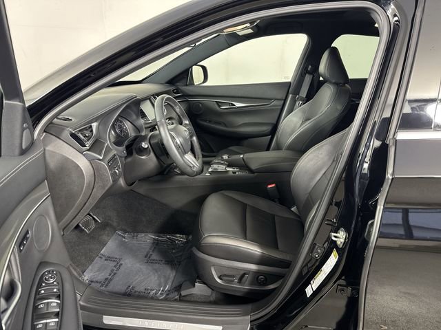 Used 2025 INFINITI QX55 Luxe w/ Cargo Package image 4