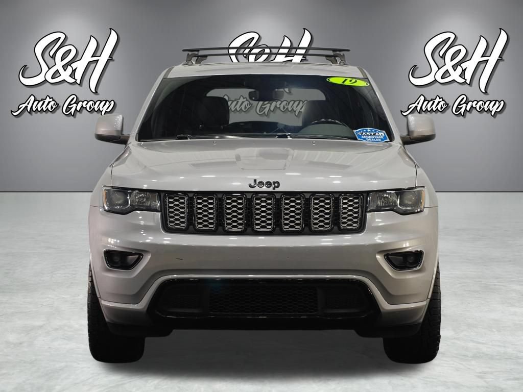 Used 2019 Jeep Grand Cherokee Altitude AWD/4WD image 14