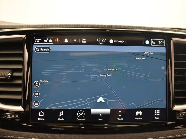 Used 2024 Chrysler Pacifica Limited w/ Uconnect Theater Family Group image 12