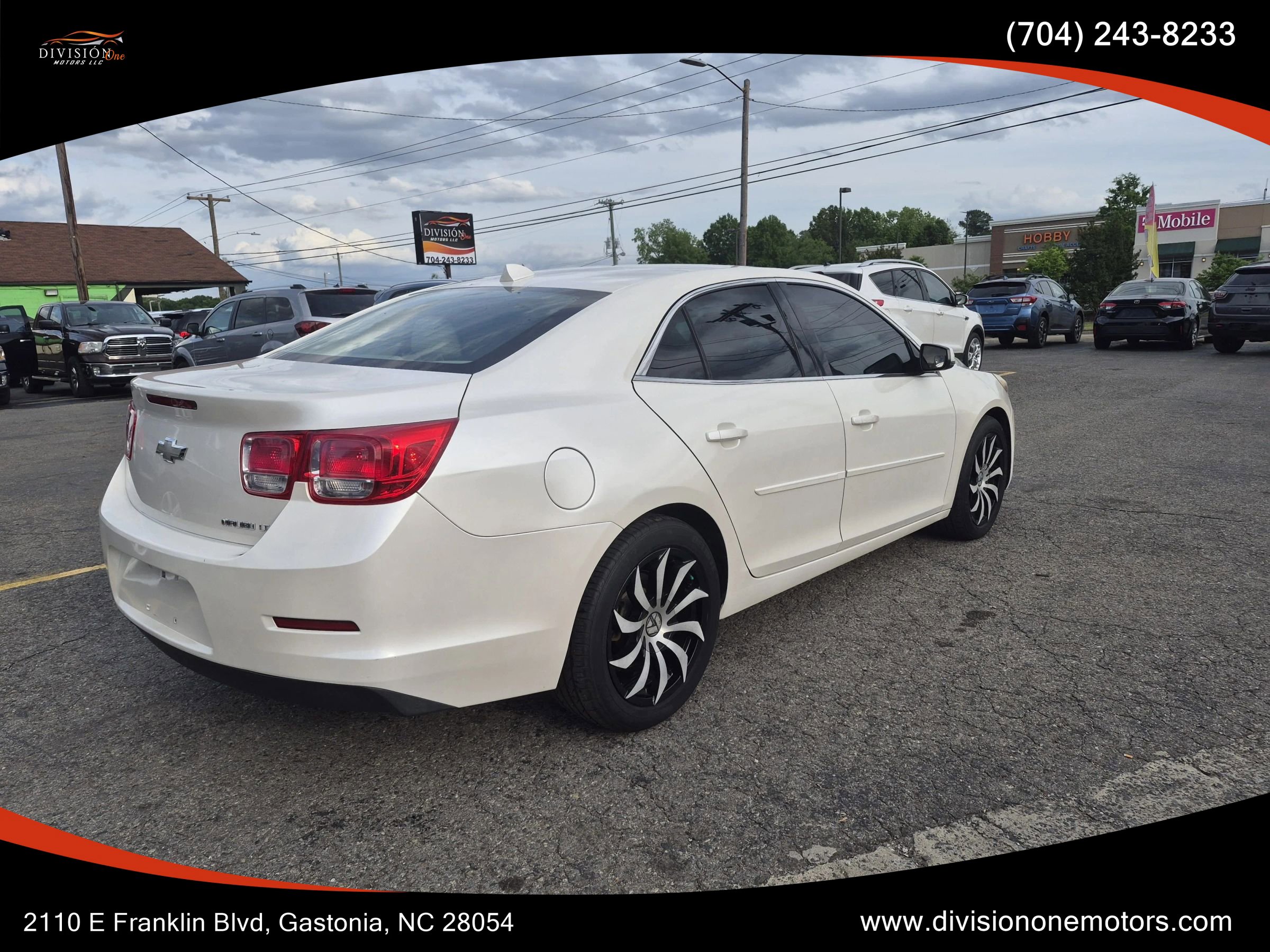 Used 2013 Chevrolet Malibu LT FWD image 3