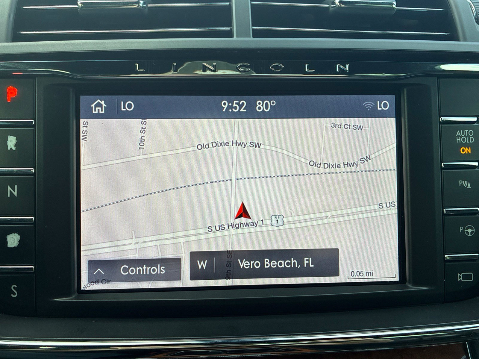 Used 2020 Lincoln Continental Black Label w/ Rear Seat Amenities Package FWD image 19
