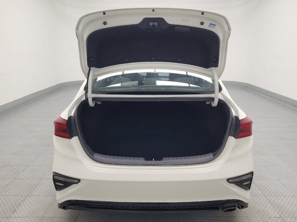 Used 2020 Kia Forte LXS FWD image 29