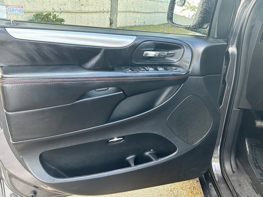 Used 2019 Dodge Grand Caravan GT FWD image 15