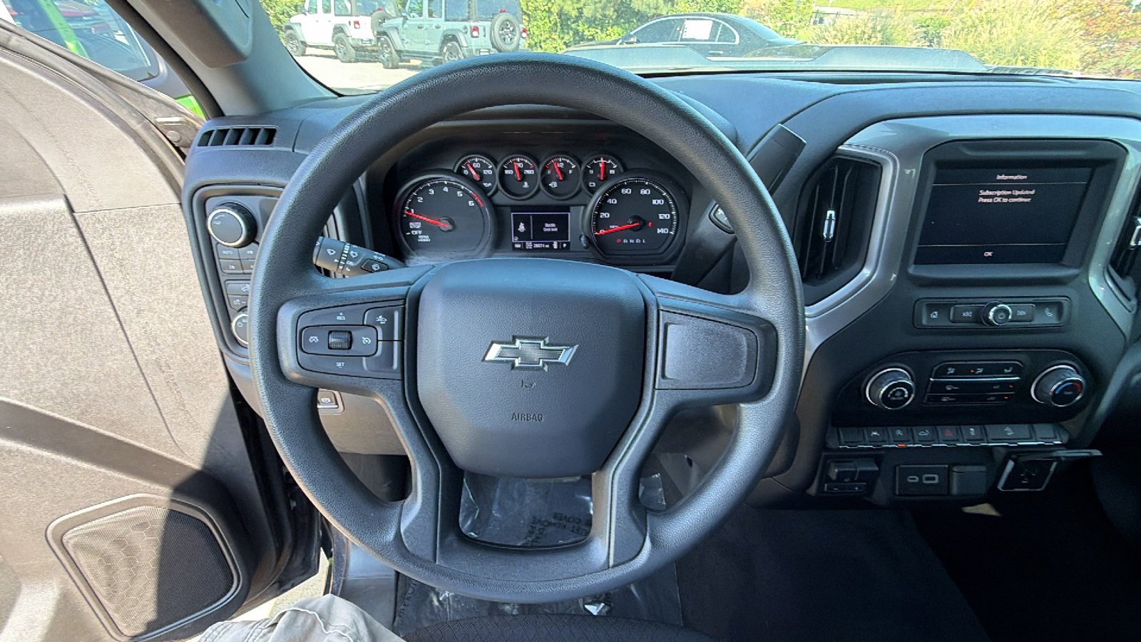 Used 2024 Chevrolet Silverado 1500 Custom Trail Boss w/ LPO, Dark Essentials Package AWD/4WD image 26
