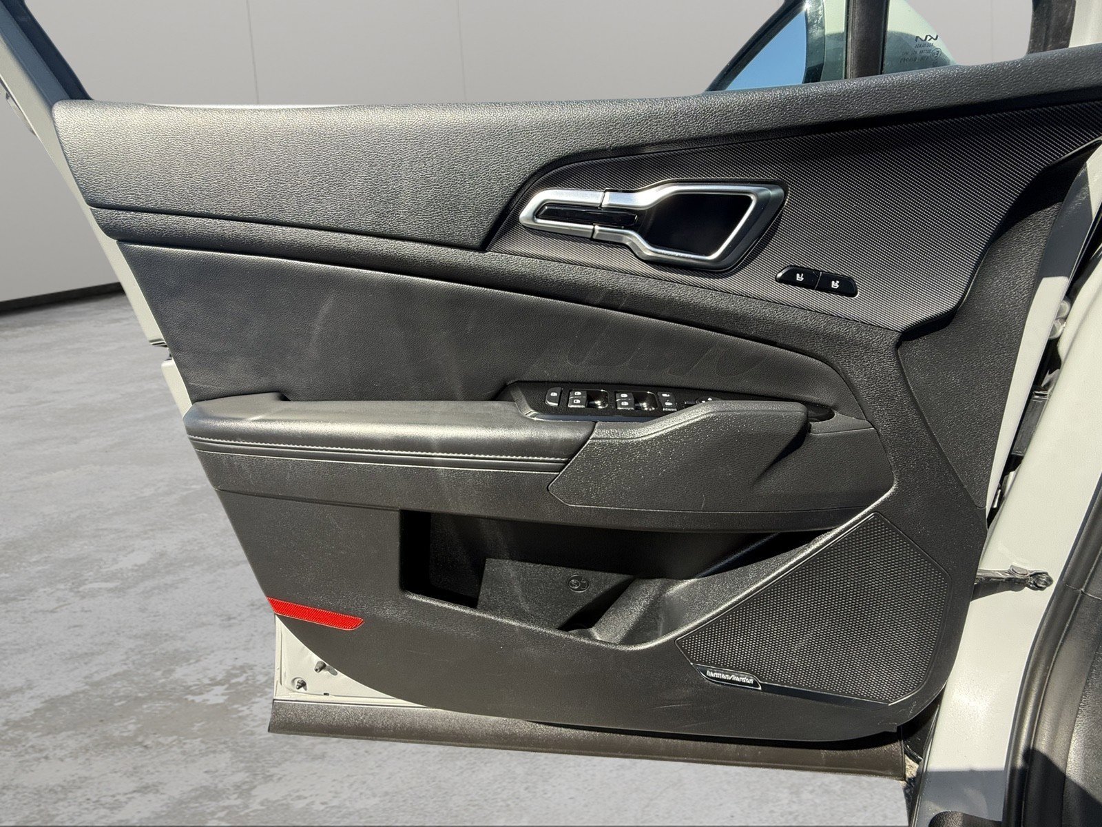 Used 2023 Kia Sportage SX image 21