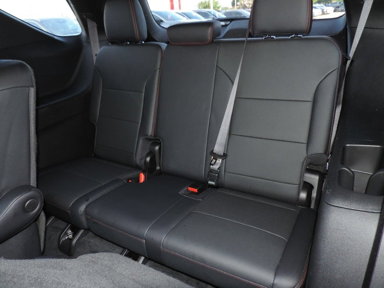 Used 2024 Chevrolet Traverse RS w/ LPO, Floor Liner Package FWD image 23