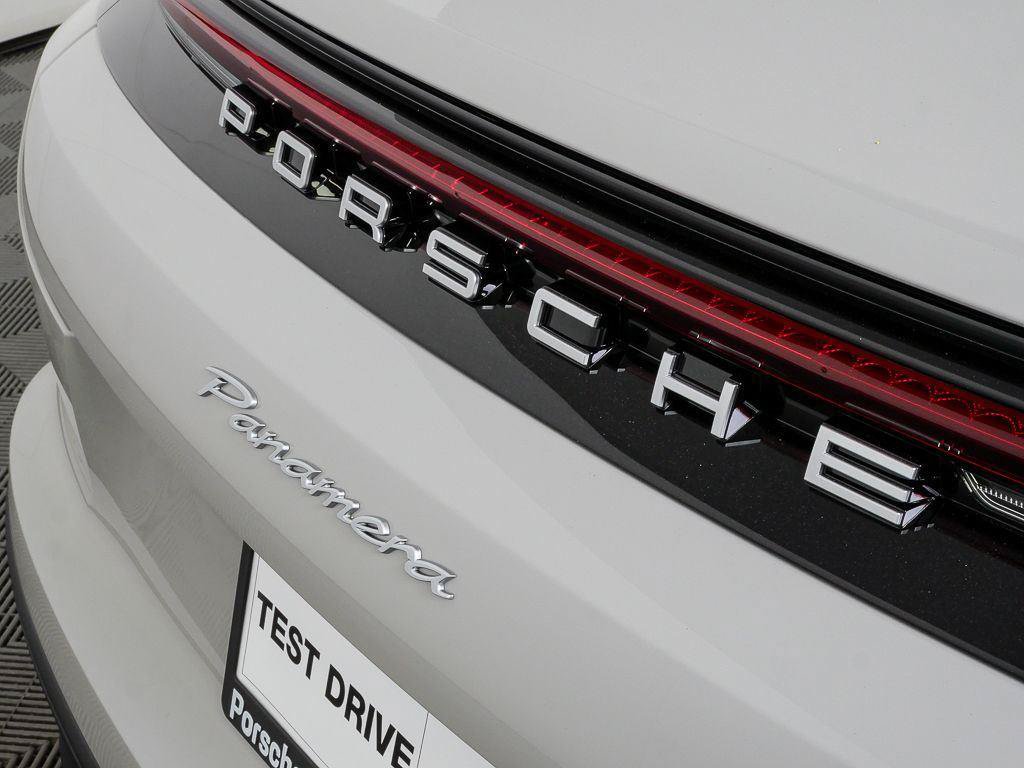 New 2026 Porsche Panamera image 38