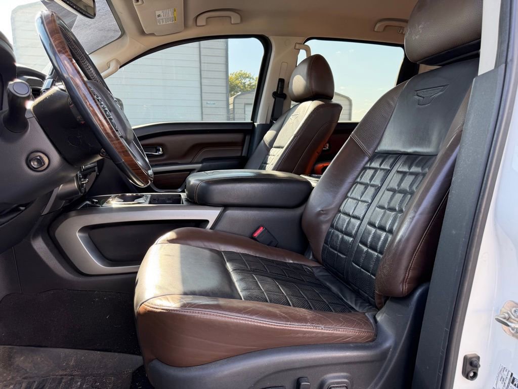 Used 2017 Nissan Titan Platinum Reserve AWD/4WD image 12
