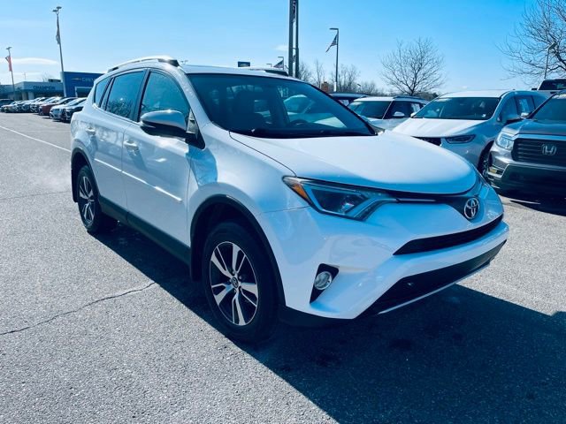 Used 2016 Toyota RAV4 XLE image 9