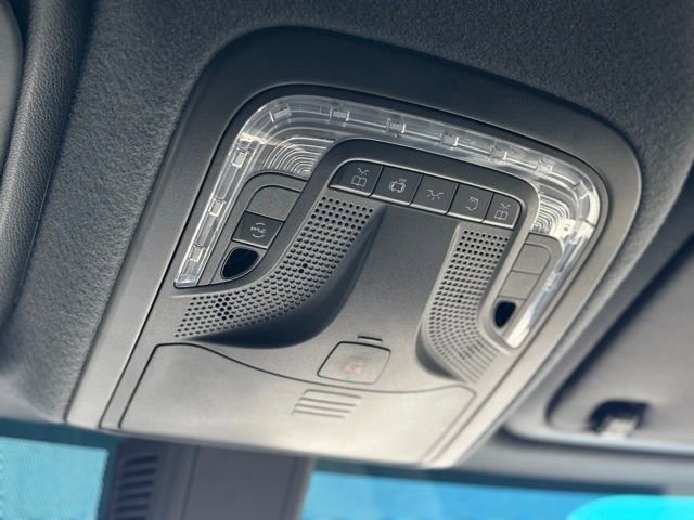 Used 2025 Mercedes-Benz Sprinter 2500 image 40