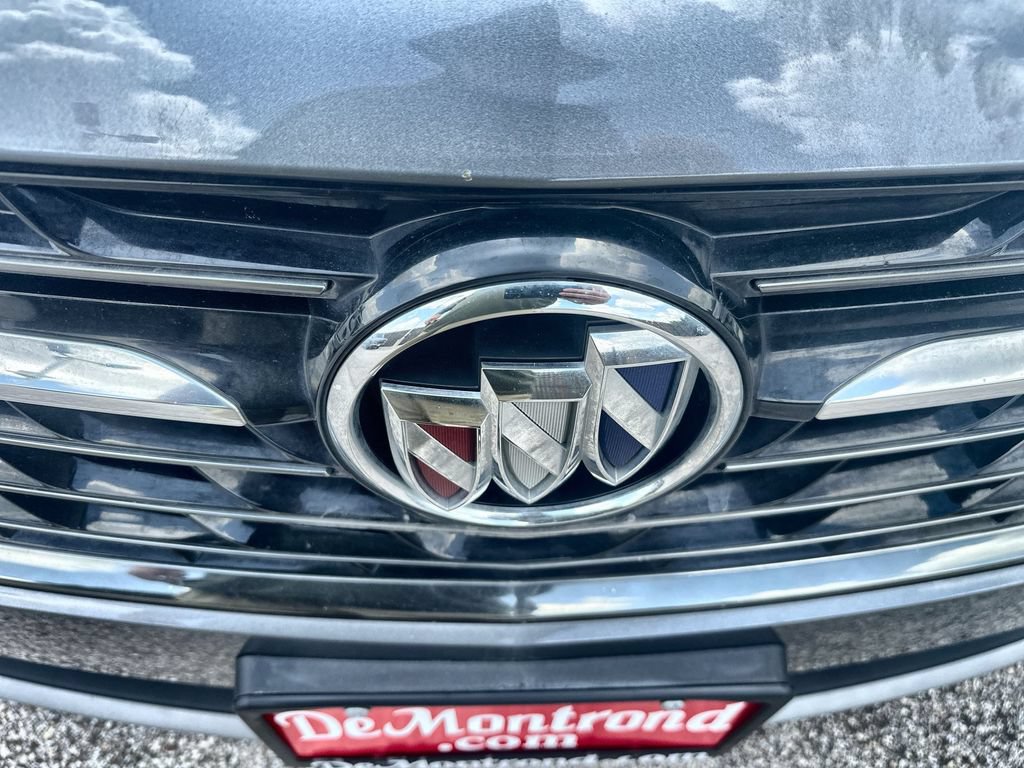 Used 2021 Buick Envision Essence w/ Sport Touring Package FWD image 11