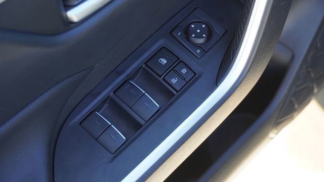 Used 2024 Toyota RAV4 XLE image 19
