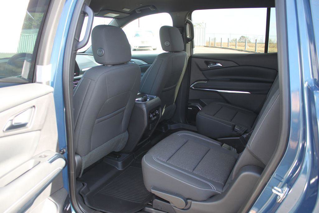 New 2026 Chevrolet Traverse LT w/ Enhanced Driving Package image 7