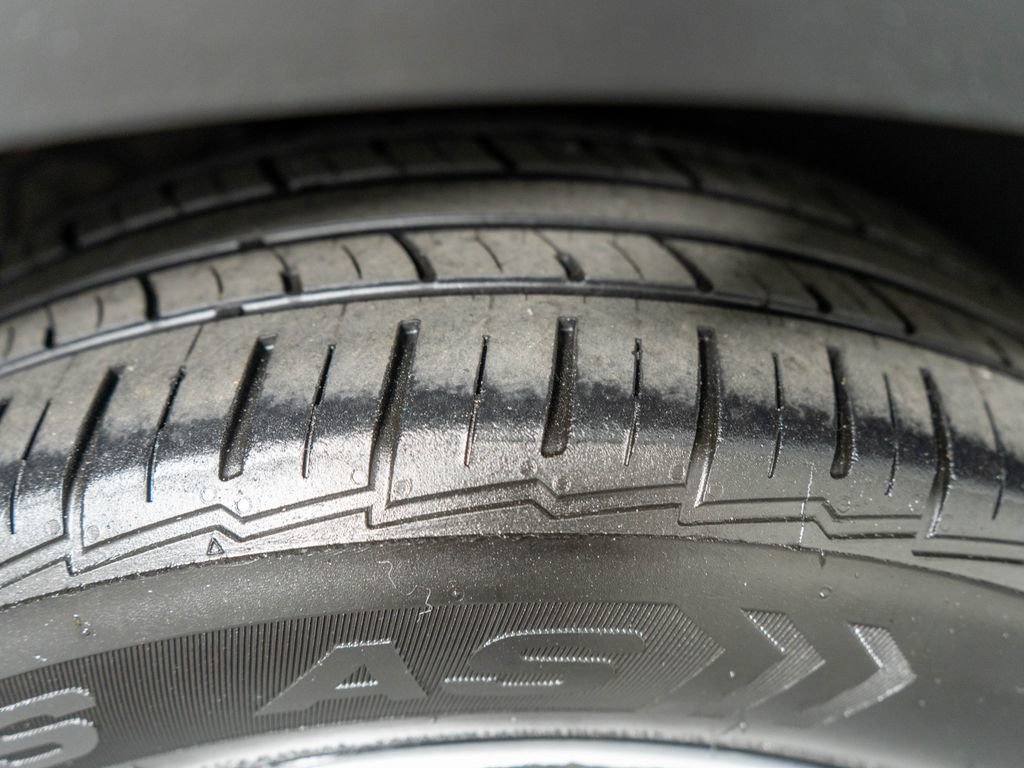 Used 2019 Kia Niro LX FWD image 27