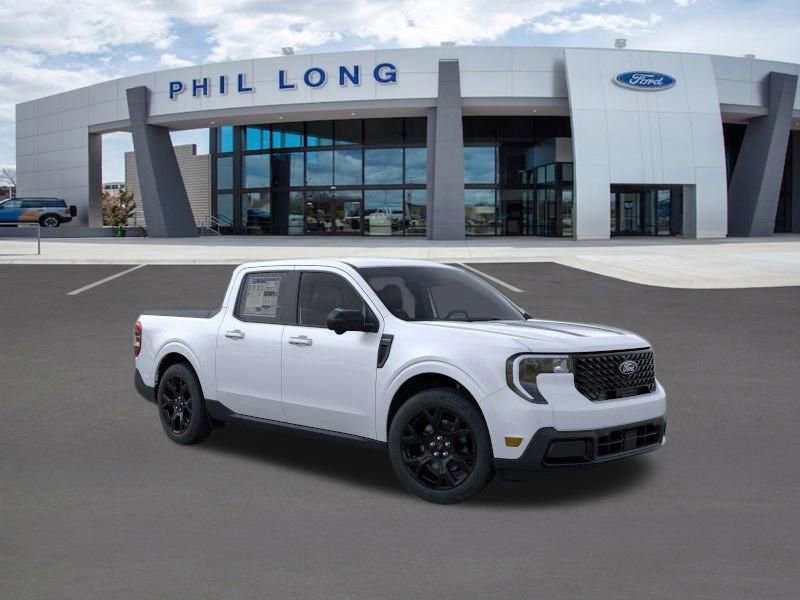 New 2025 Ford Maverick Lariat w/ Black Appearance Package image 8