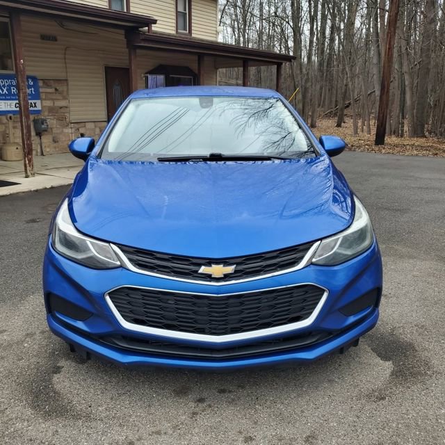 Used 2016 Chevrolet Cruze LT w/ Convenience Package FWD image 9