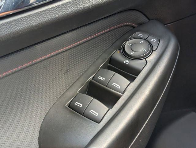 Used 2023 Chevrolet TrailBlazer RS w/ Convenience Package FWD image 27