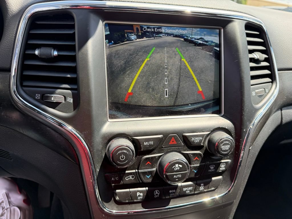 Used 2018 Jeep Grand Cherokee Altitude AWD/4WD image 18
