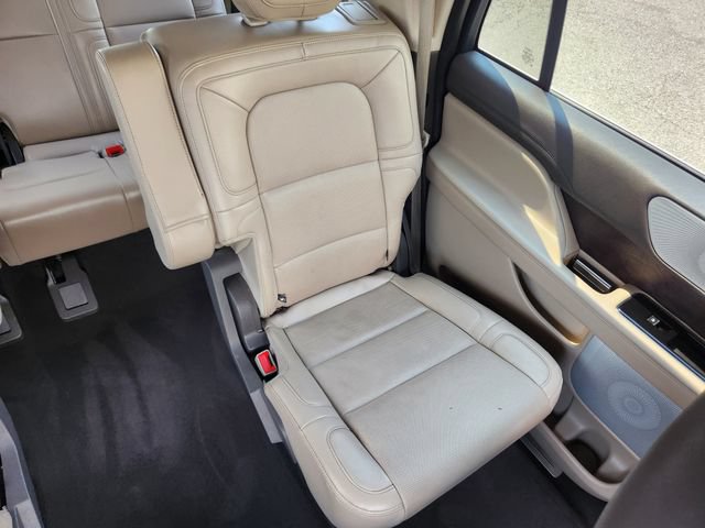 Certified 2023 Lincoln Navigator L Reserve AWD/4WD image 16