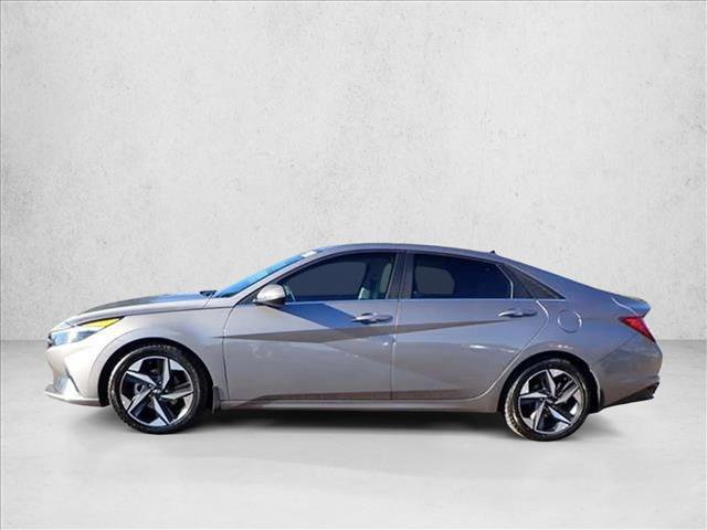 Used 2023 Hyundai Elantra Limited image 2