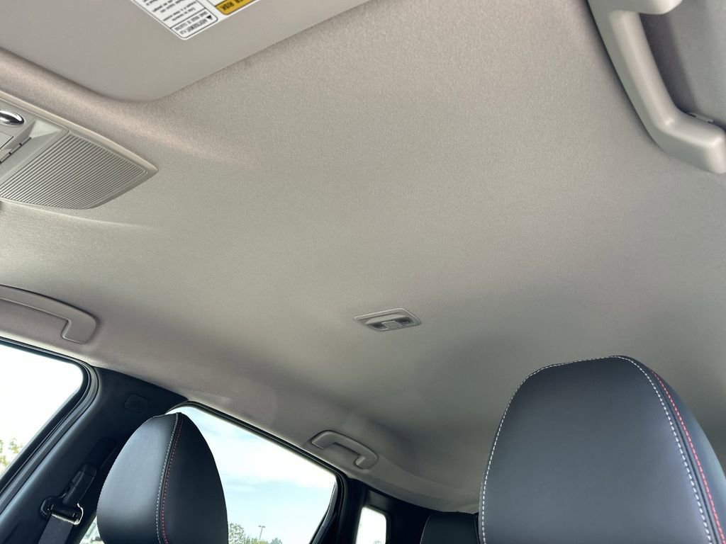 New 2026 Nissan Kicks SR image 19