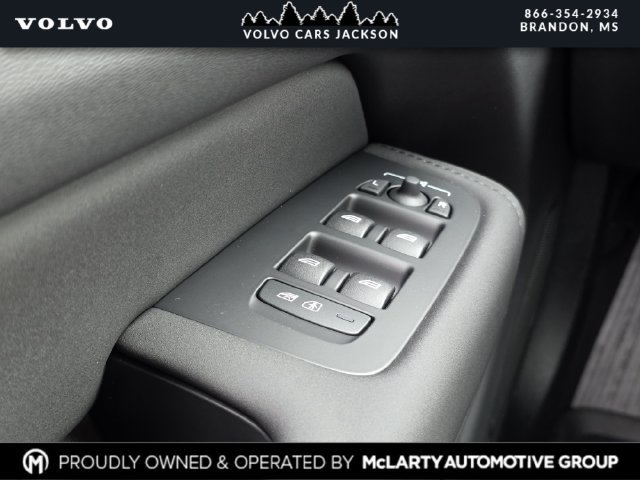 New 2026 Volvo XC60 B5 Plus w/ Protection Package Premier AWD/4WD image 13
