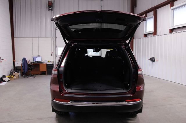 Used 2024 Jeep Grand Cherokee Limited 4xe w/ Luxury Tech Group II image 20