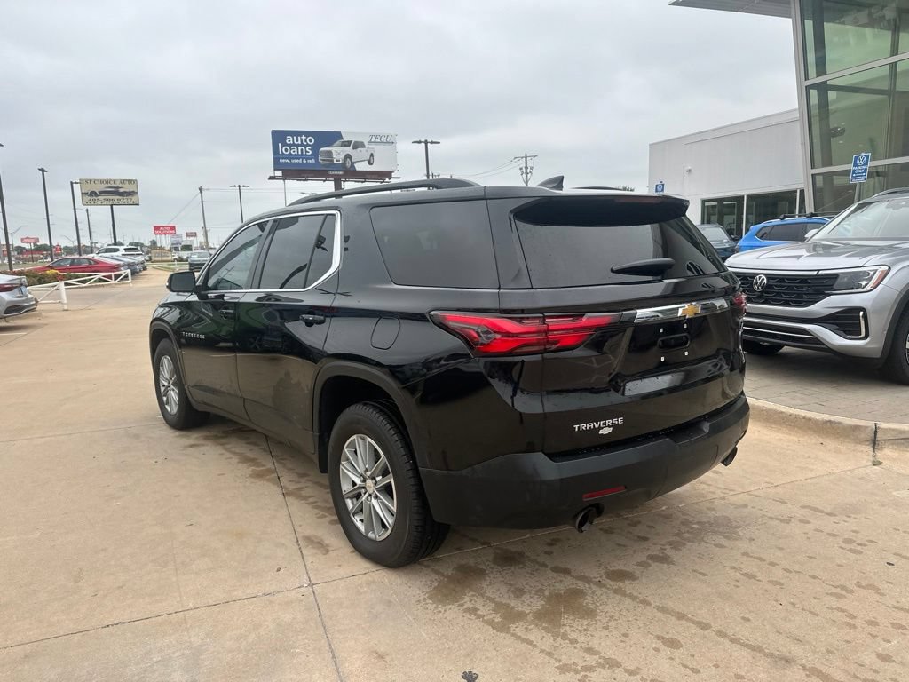 Used 2023 Chevrolet Traverse LT FWD image 7