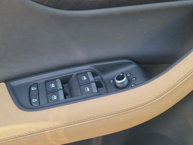 Certified 2025 Audi Q7 3.0T Premium Plus w/ Premium Plus Package image 19