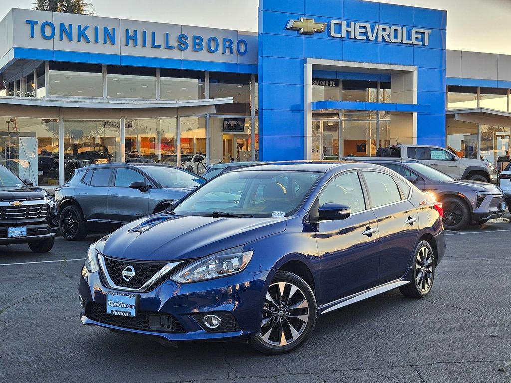 Used 2019 Nissan Sentra SR image 2