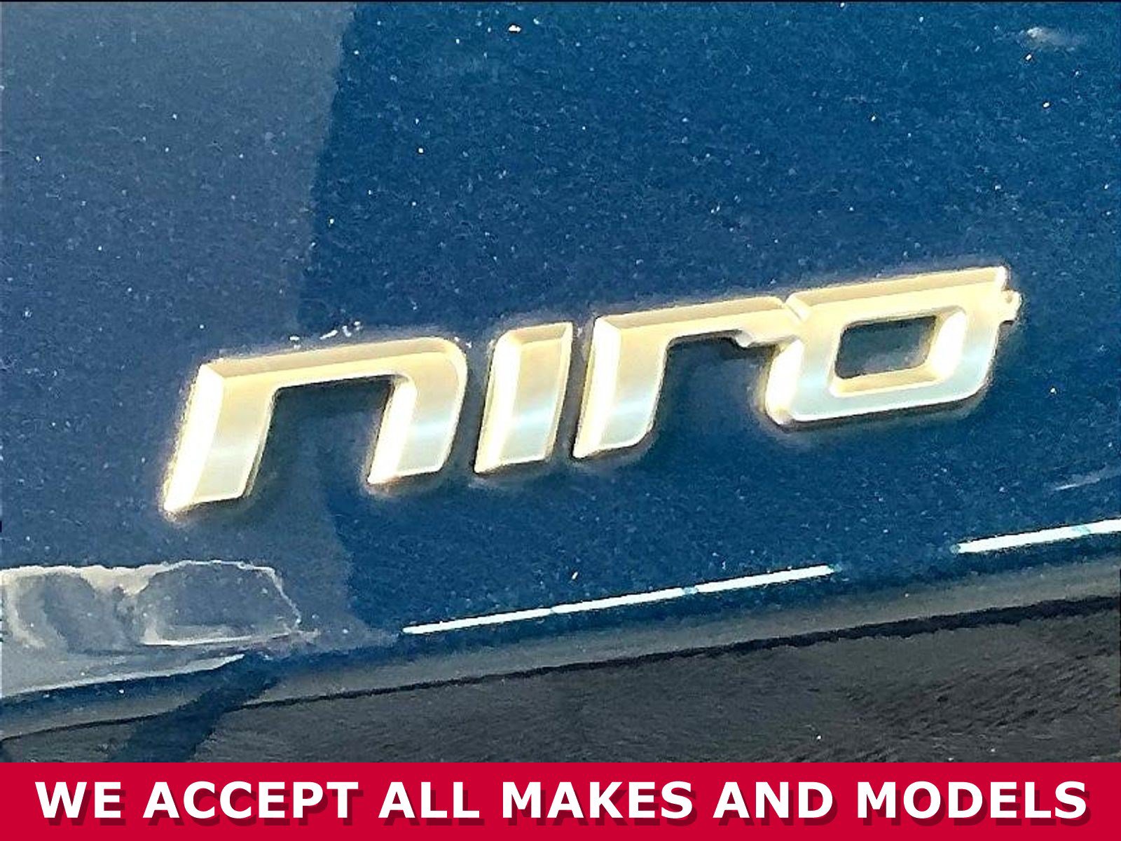 Used 2022 Kia Niro LXS FWD image 22