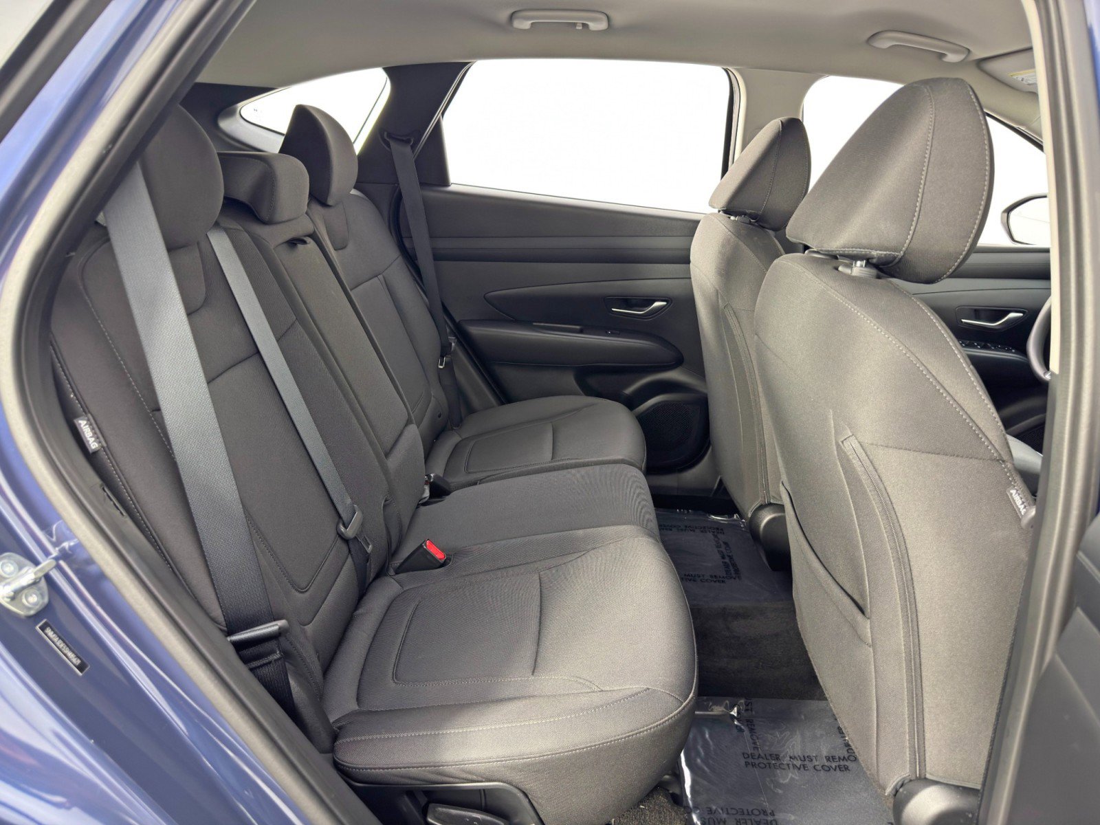 Used 2025 Hyundai Tucson SE image 37