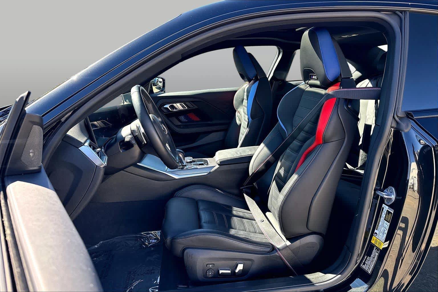 Used 2023 BMW M2 w/ Lighting Package RWD image 7