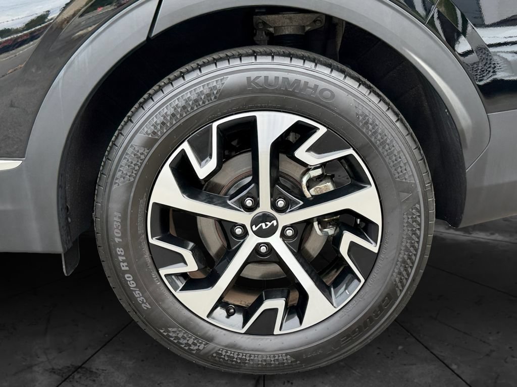 Certified 2024 Kia Sportage EX AWD/4WD image 25