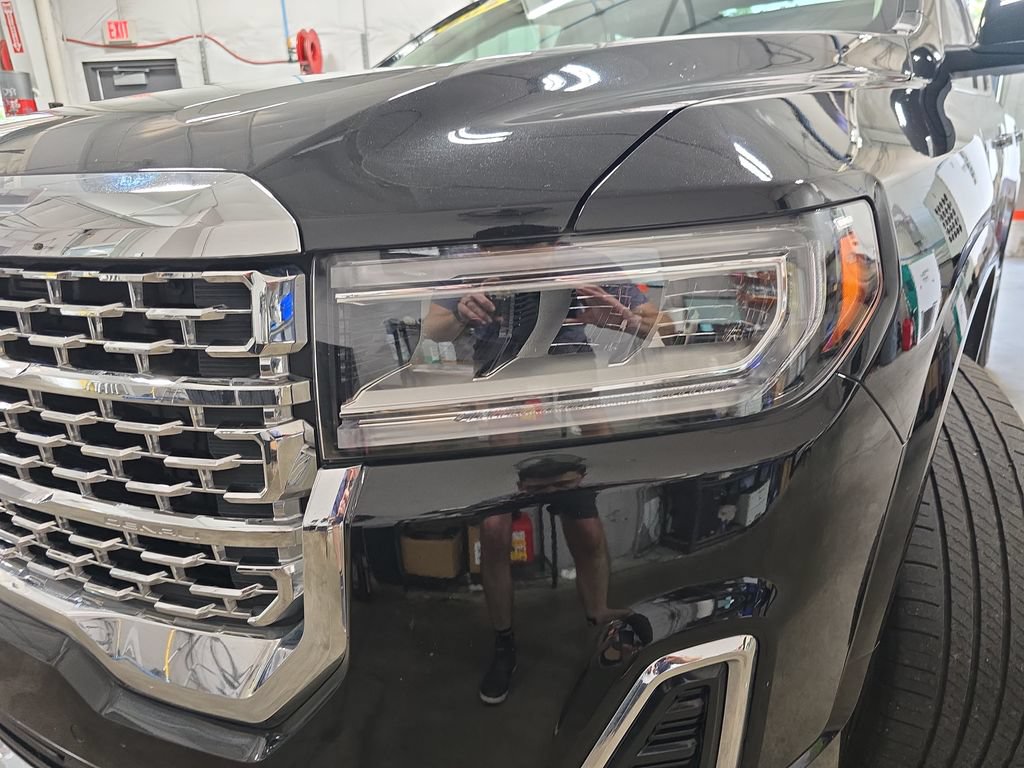 Certified 2023 GMC Acadia Denali w/ Black Diamond Edition AWD/4WD image 37