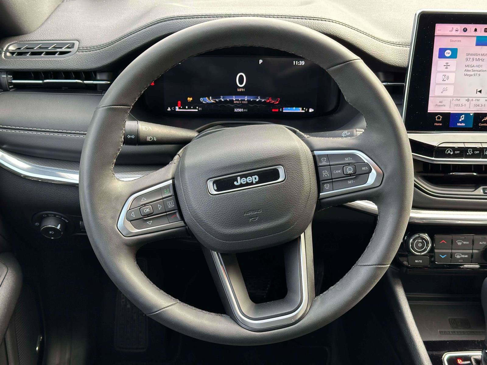 Used 2023 Jeep Compass High Altitude w/ Driver Assist Group I image 12