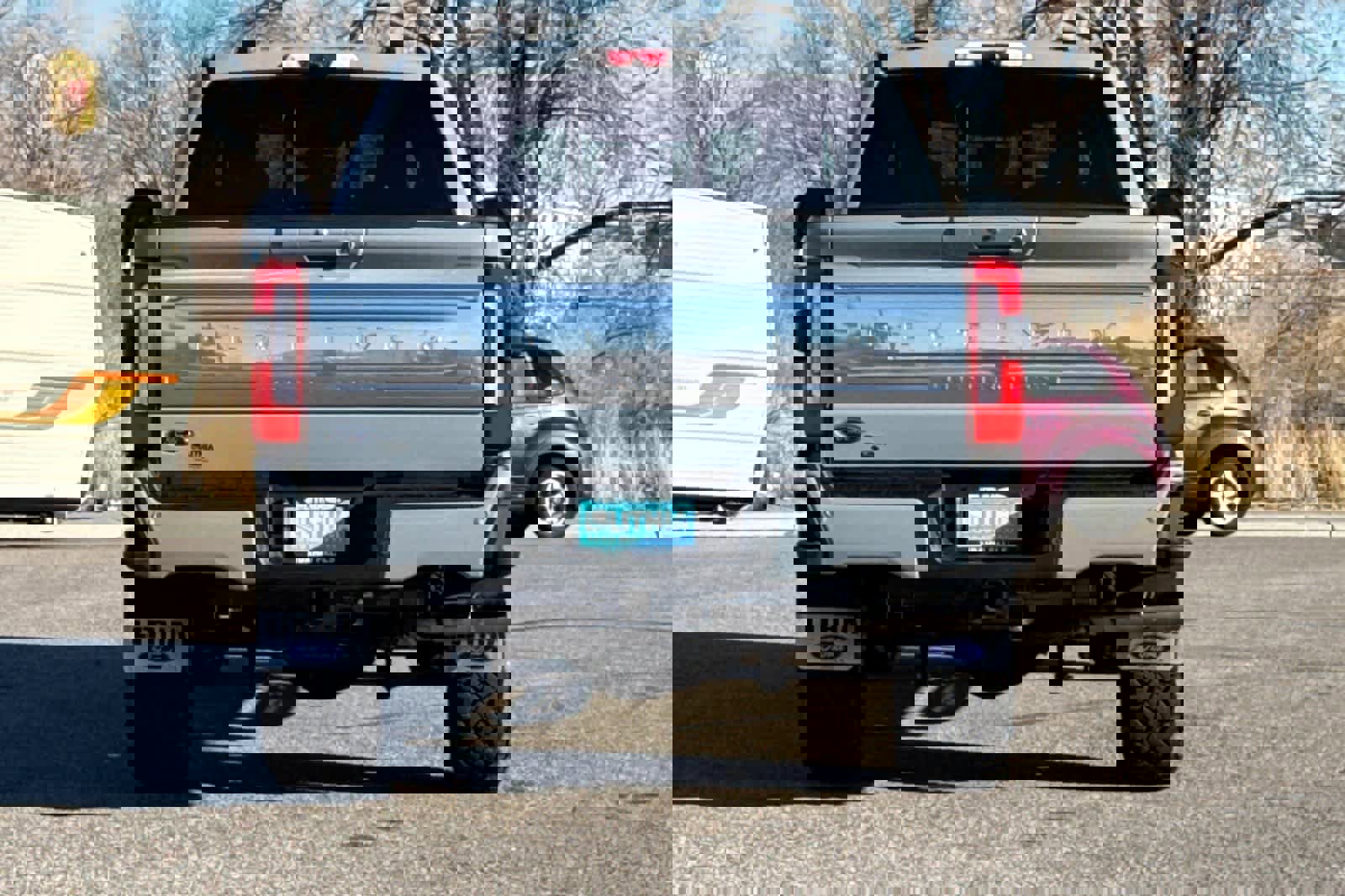 Used 2026 Ford F350 Platinum w/ Platinum Plus Package image 7