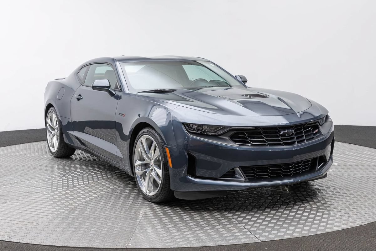 Used 2023 Chevrolet Camaro LT w/ RS Package RWD image 4