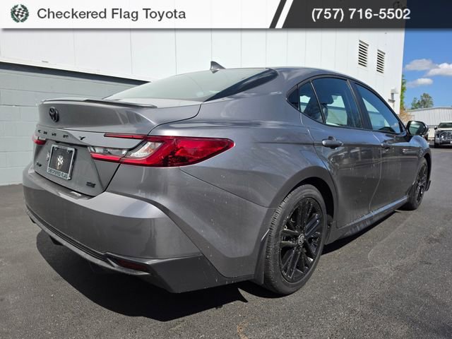 Used 2025 Toyota Camry SE w/ Convenience Package image 12