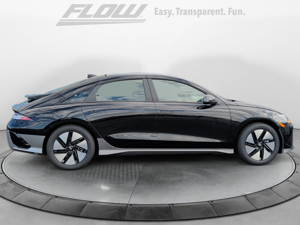 New 2025 Hyundai Ioniq 6 SE image 8