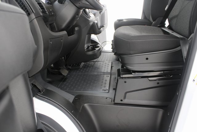 Used 2025 RAM ProMaster 2500 w/ Storage Group image 15